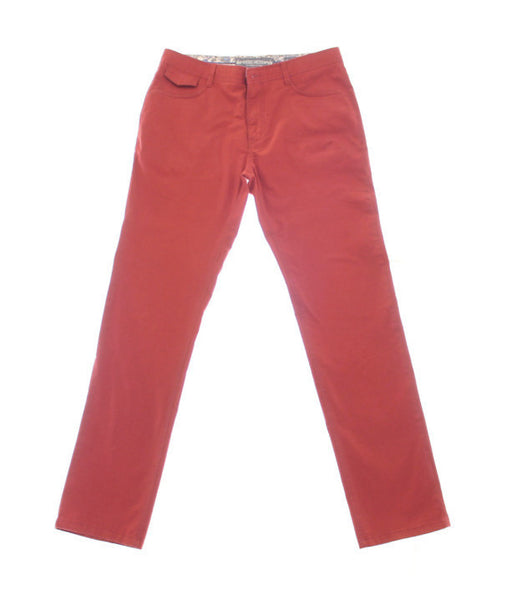 5-pocket pant in Cranberry by ENZO